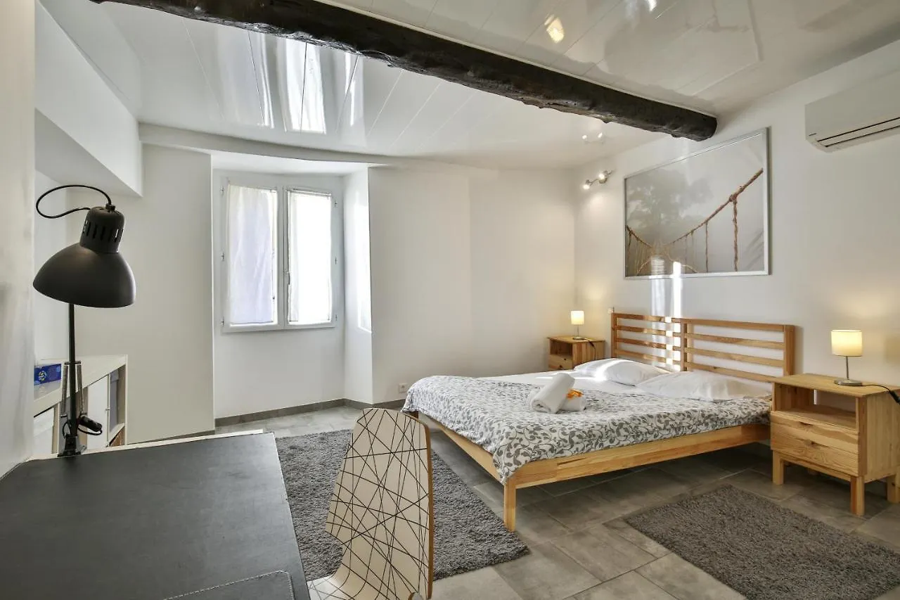 Jolie 2 Pieces Quartier Bonaparte/ Clim Nice Apartment